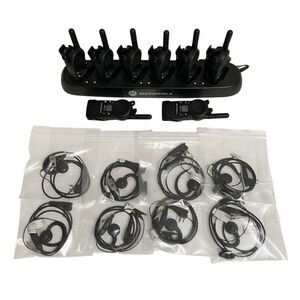 8 Motorola CLS1110 UHF Walkie Talkie 2 Way Radios Multi-Unit Charger 7 Mics READ